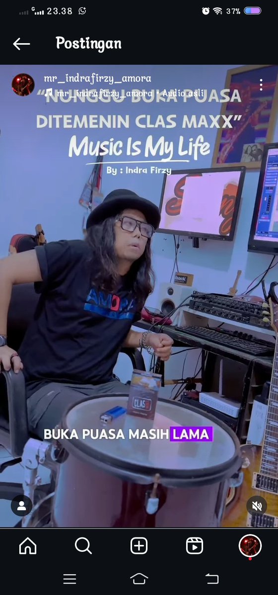 indrafirzy's tweet photo. Main gitar d temenin classmild maxx emang tiada duanya ...
#clasmildcirebon 
#autenticitycirebon https://t.co/me77RHHXjF