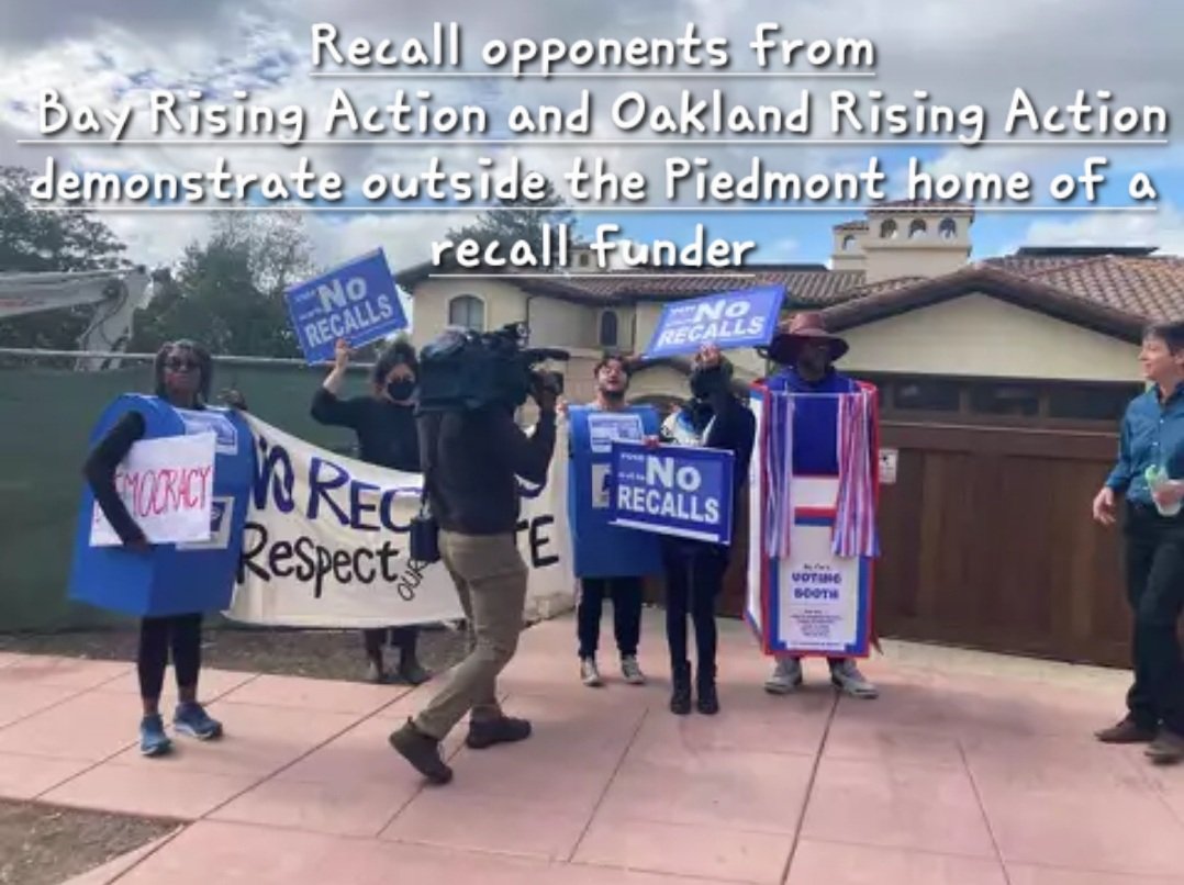 MrEdwardEscobar's tweet photo. @RecallLoren Recall opponents #BayRisingAction &amp; #OaklandRisingAction demonstrated outside the Piedmont home of a Recall funder...Ultra Radical Extreme Progressives can do no harm?...riiight? Seriously??? #BarbaraLee don't speak for WE...The People! https://t.co/O0sjIKHiTF