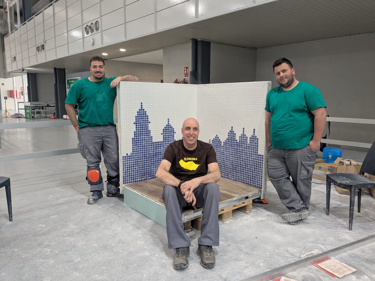 CIFP_Fabres's tweet photo. #CyLSkills Qué buen trabajo ha hecho los alumnos Josean y Edgar, del ciclo de GM de Construcción de 1º 👏🏻👏🏻👏🏻Enhorabuena también a su profesor José M. Pérez!! @cylskills @educacyl @educacyl https://t.co/4krBkwv0JT