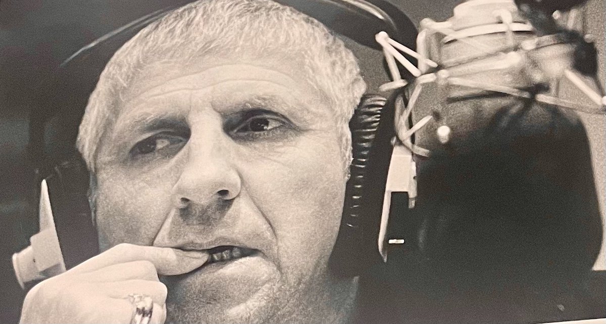 PeteCityPrice's tweet photo. I've never been the biggest fan of @bbuk but I'm watching this series I know a few people in it. They had a go at #mickyrourke using THAT word and rightly so. There's a word the #Gay community have started using ! Queer and I find this totally vile. Why has it got to be used ? https://t.co/l2nHHTXLGd