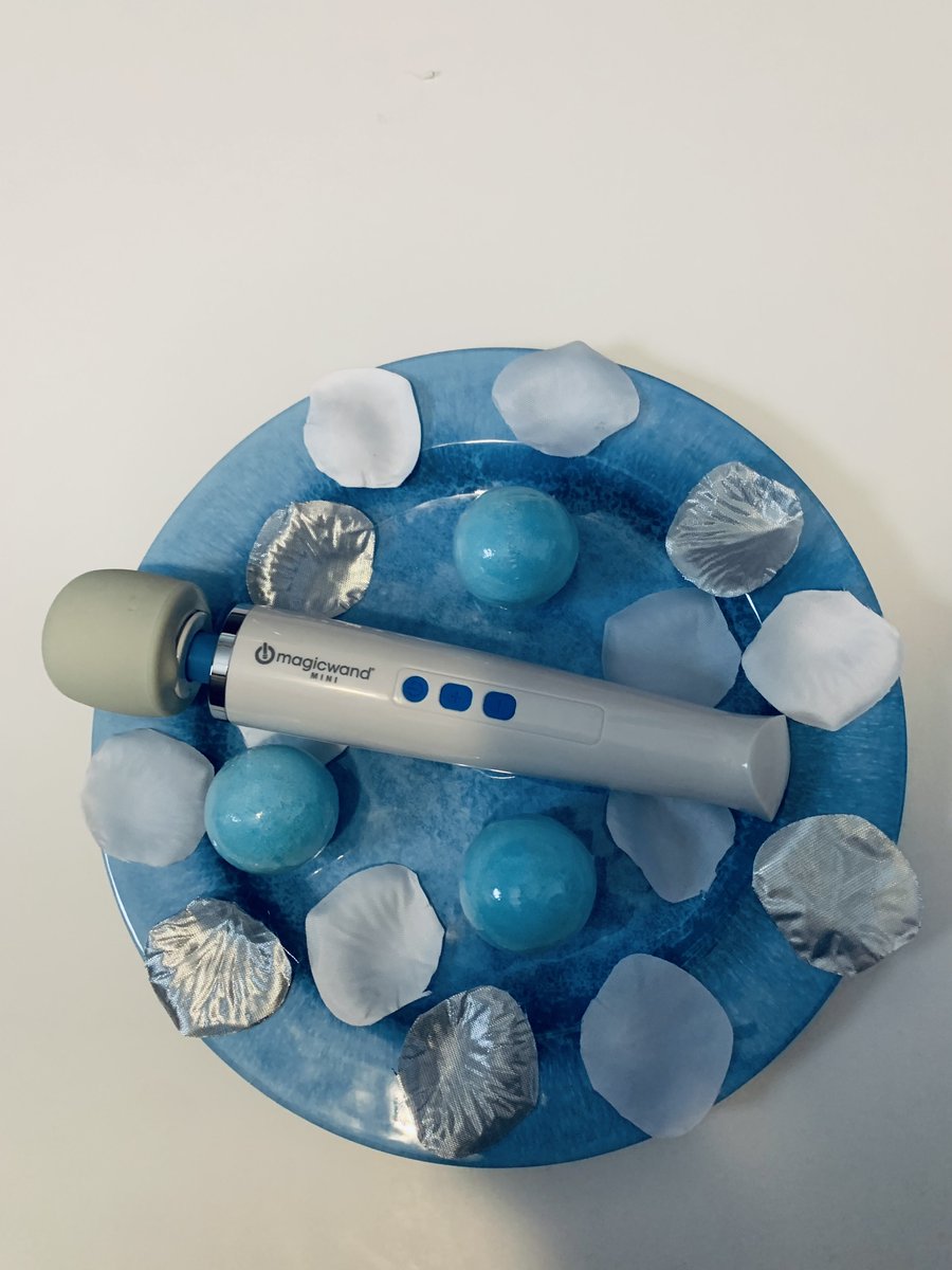 BettysToyBox's tweet photo. Magic Wand Mini is ready for spring! We thought it deserved a glamor shot moment. https://t.co/em51qTTPJG #sextoys #magicwand #hitachimagicwand #vibrators https://t.co/IE4veX8BCi