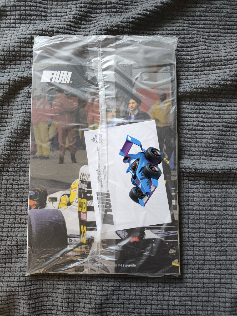 Revista <a href="/revistafium/">Fium</a>  en perfecto estado deseando empezar a leerla.
<a href="/victorabadf1/">Víctor Abad</a> 😉 gracies per esta gran iniciativa!!