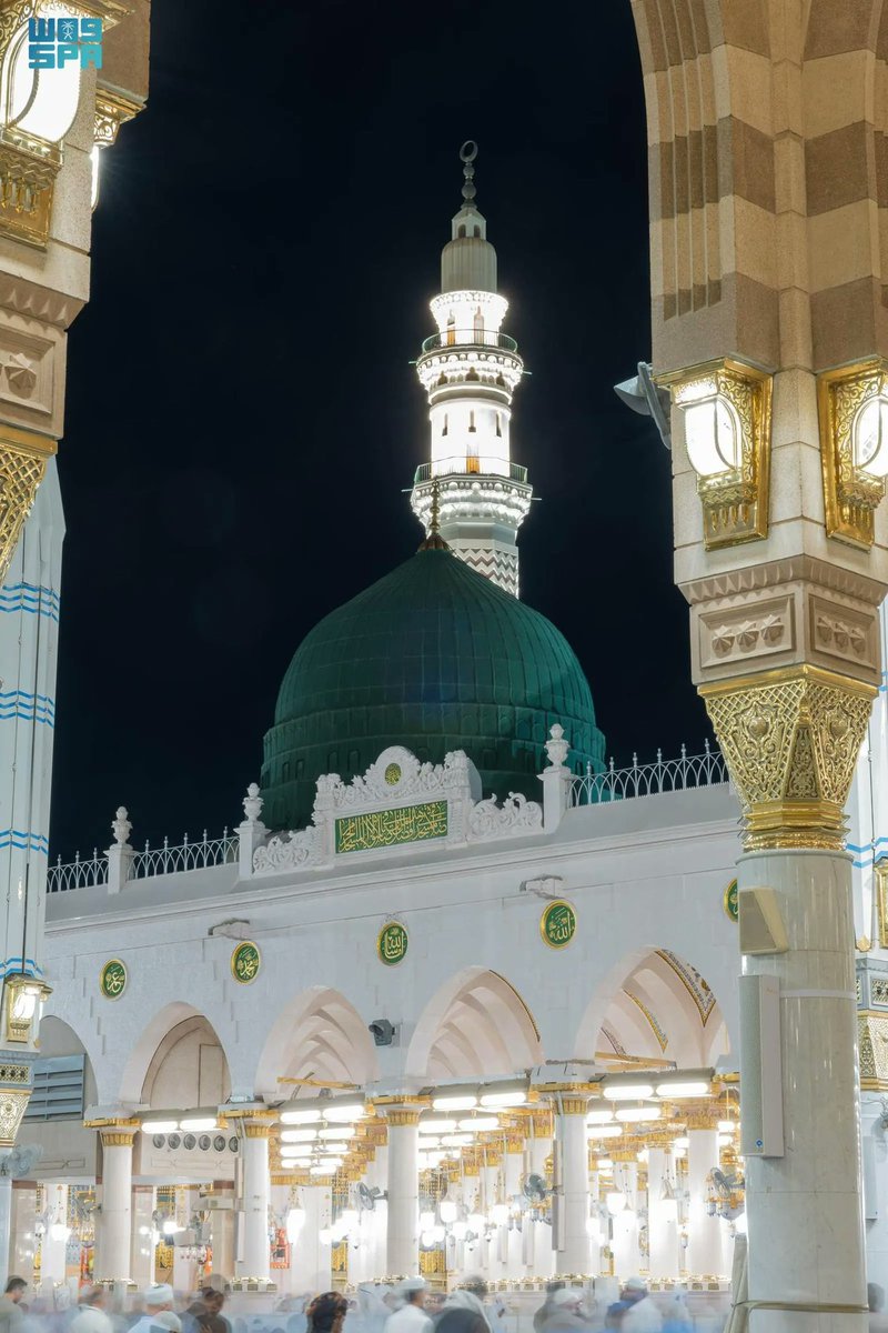 raway_alqasid's tweet photo. "إنَّ الصَّلاةَ على النَّبيِّ وصحبهِ
سببٌ  لطَـردِ  الهَمِّ  والأحْـزَانِ" ﷺ https://t.co/1l6MouV8Hy