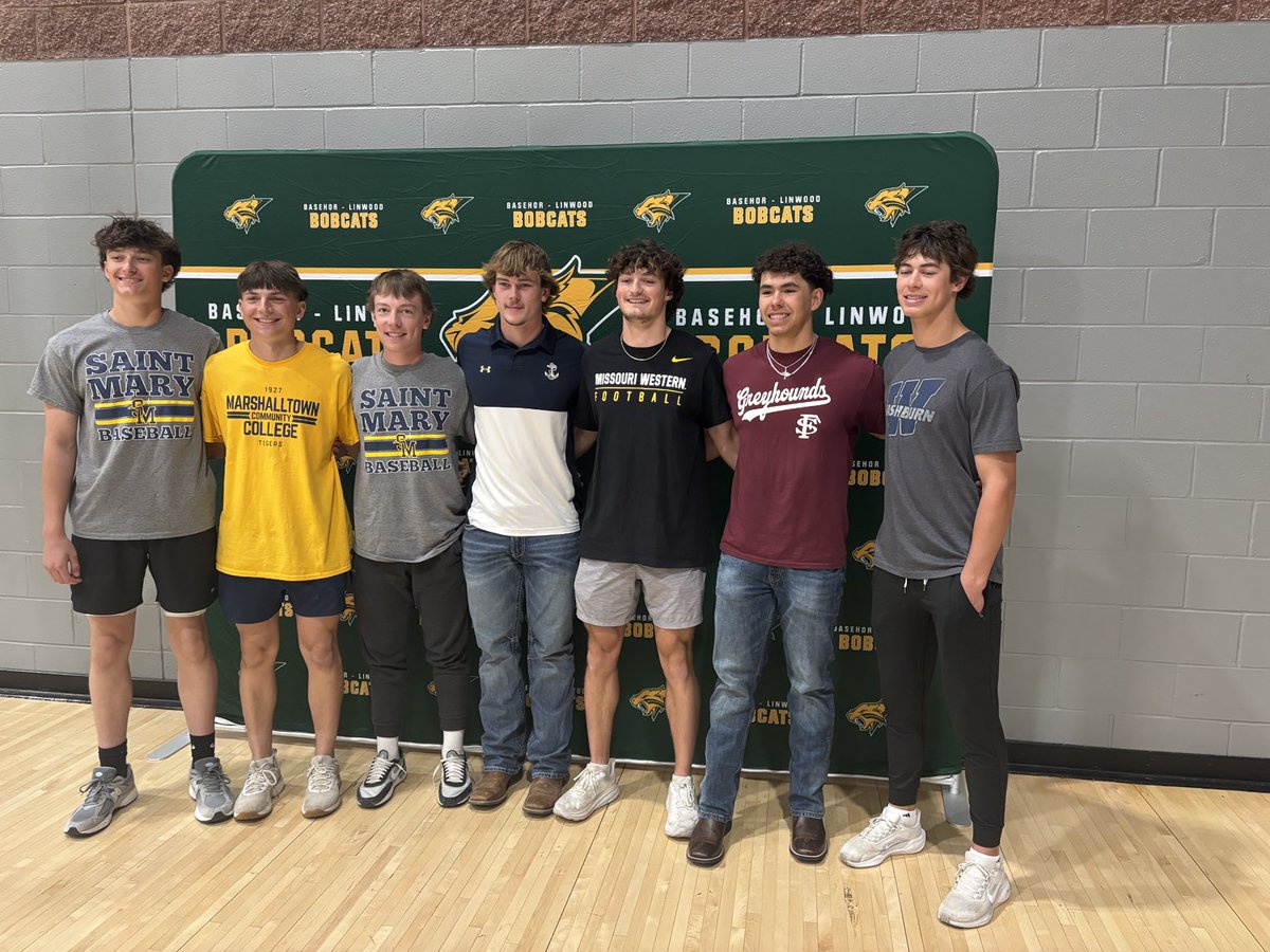 Signing day! Congratulations, Trey!