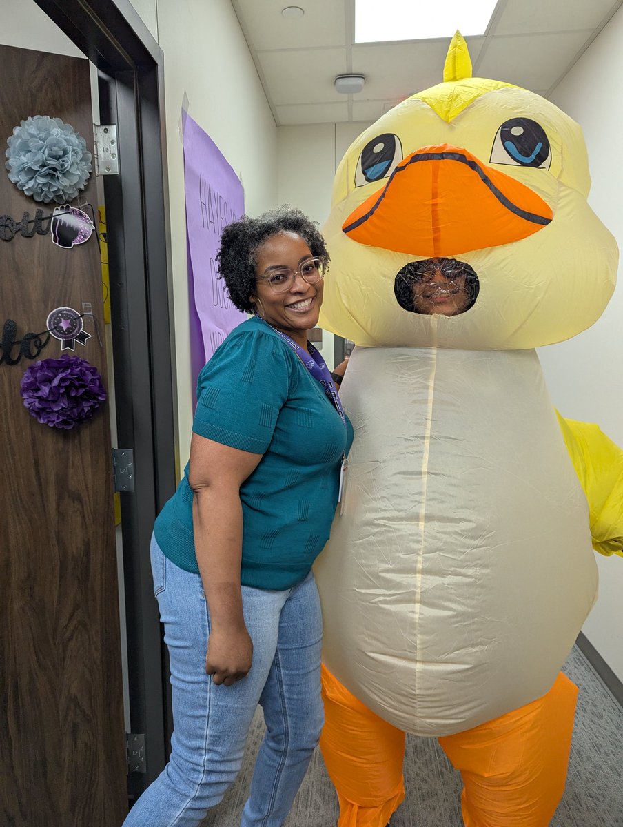 hhscte_a's tweet photo. We LOVE our APs, and we weren't trying to duck them! @humblehighstuco @HumbleISD_HHS https://t.co/eLsEvvWV28