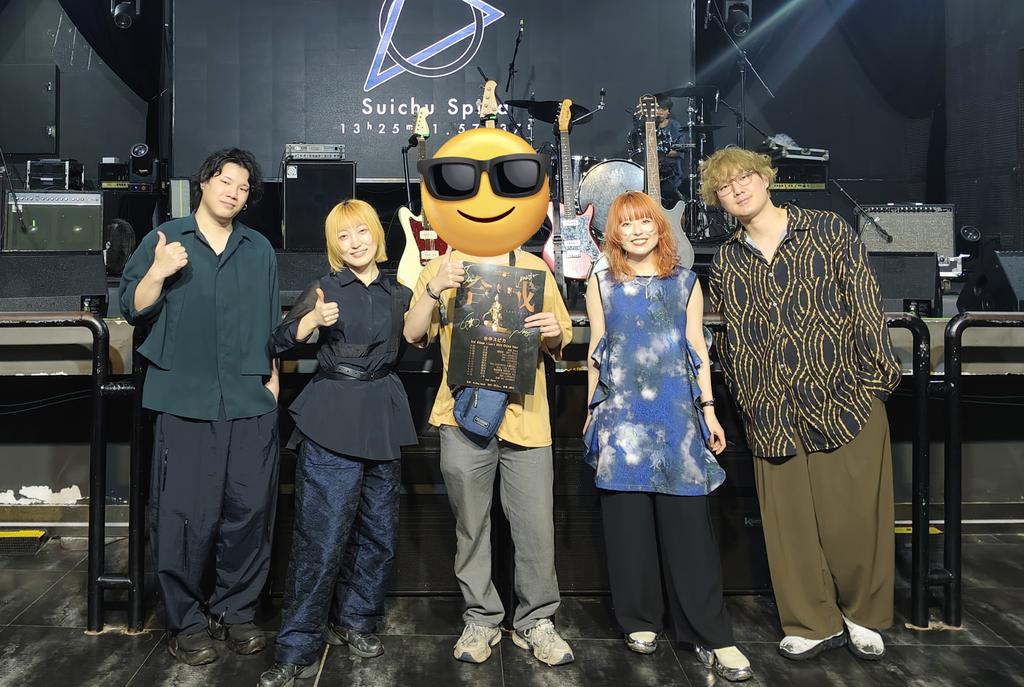 nari1701's tweet photo. ありがとう、今日は本当に楽しかった、ライブもすばらしなかった これからも水中スピカのことをずっと応援して行きたいと思います🥰🥰🥰🥰🥰🥰 https://t.co/791ZYU1iAX