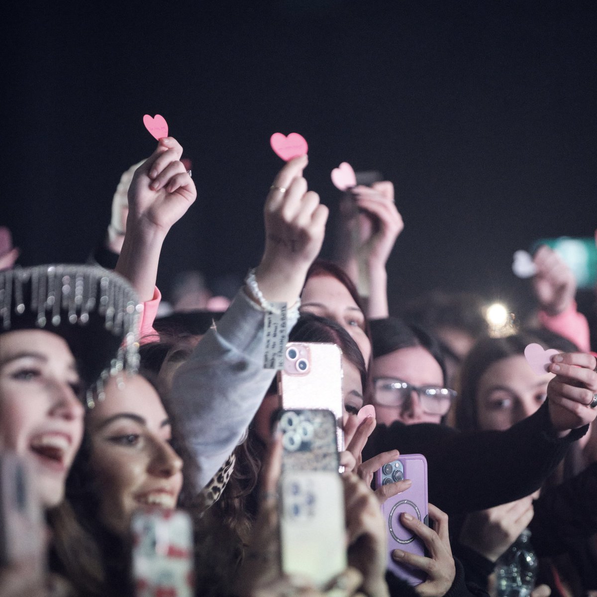 thenessanation's tweet image. my pretty baby ♡