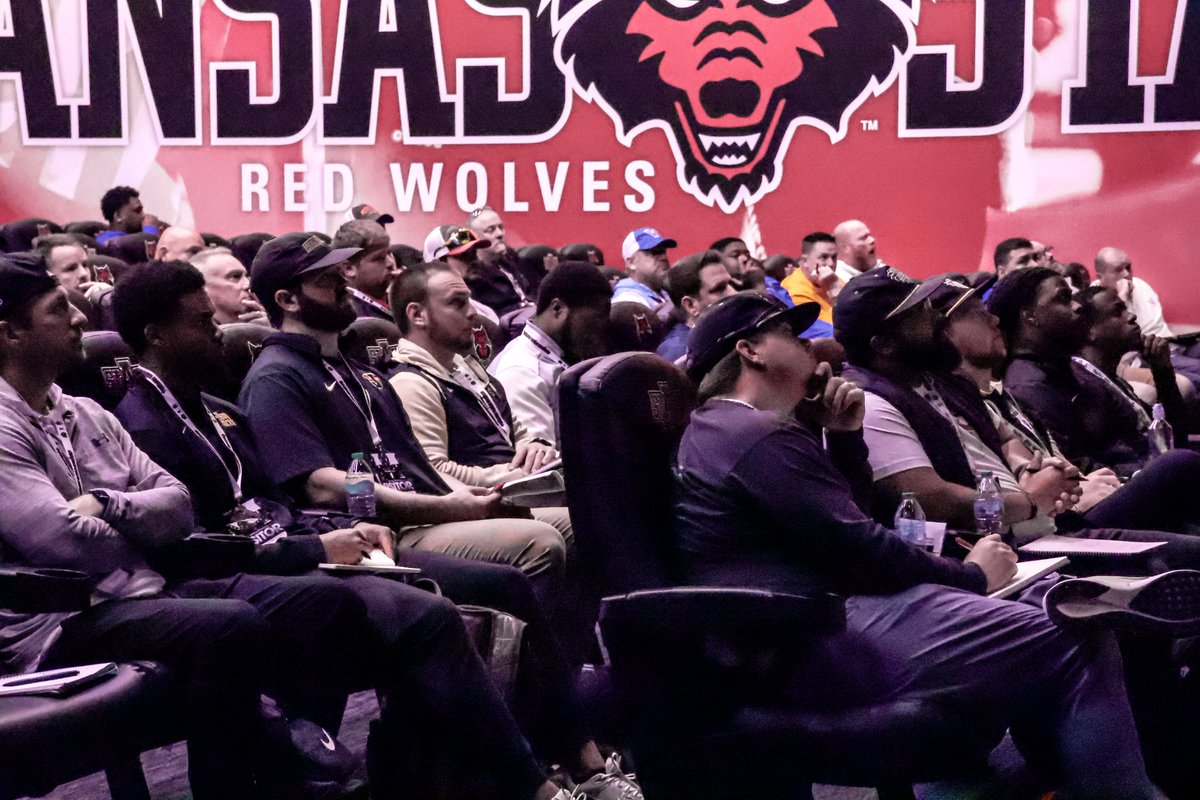 AStateFB's tweet image. Talkin’ Teams!

#SpecialTeams x #WolvesUp🐺 x #NaturalStateFootball💎