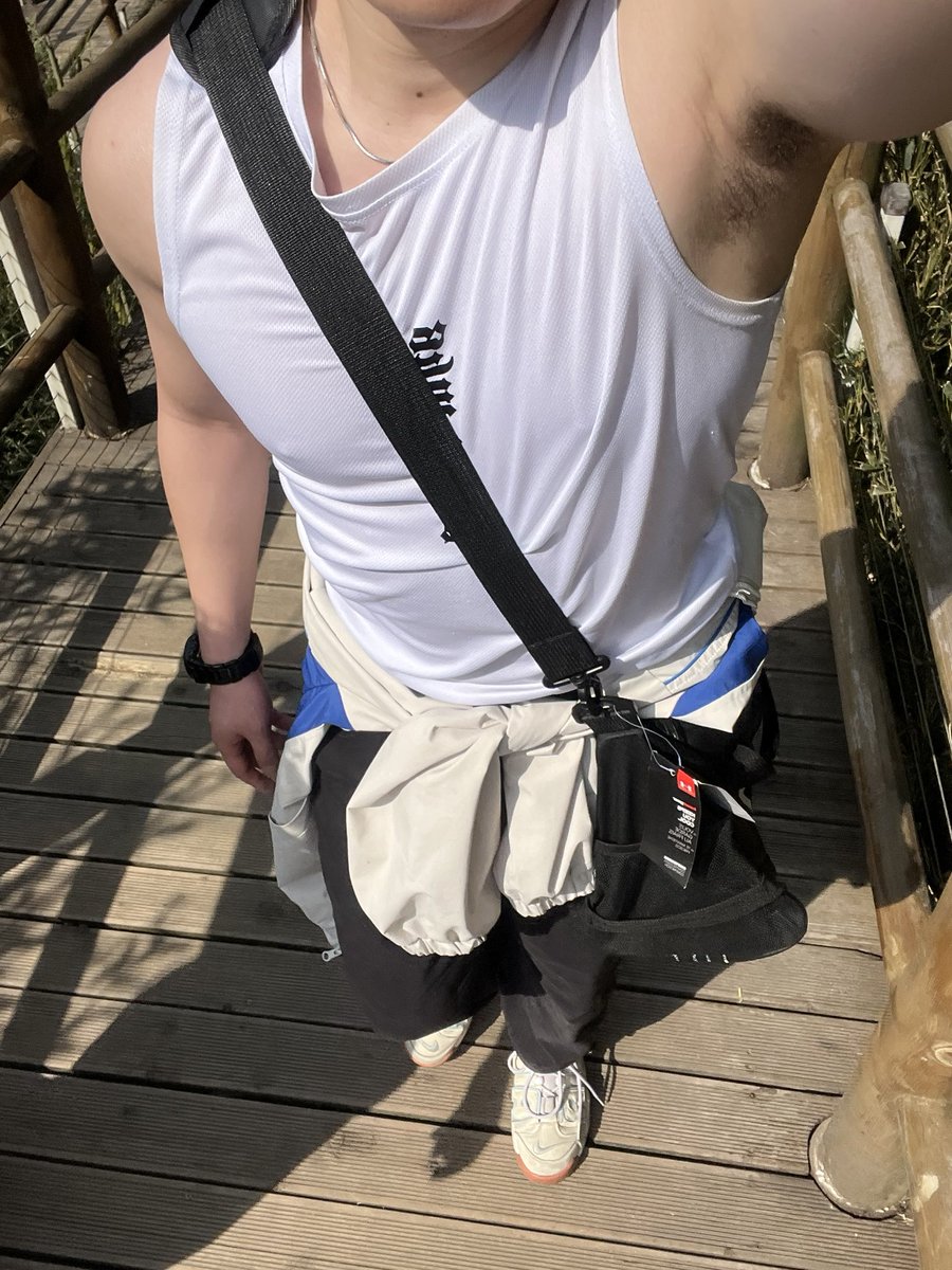 hi大家好，我是银ser