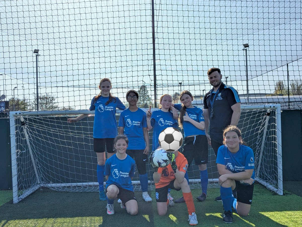 Mr B Wright tweet media