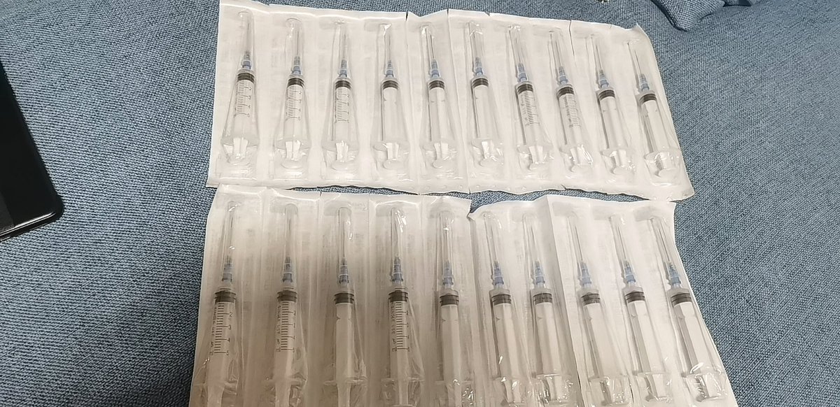 嘻嘻，屁股已经完好如初了，月底打针实践进入倒计时（害怕➕兴奋）真是复杂的情绪