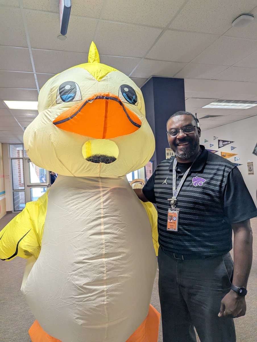 hhscte_a's tweet photo. It's AP appreciation week! And Love our APs, we don't try to duck them! 
@HumbleISD_HHS @humblehighstuco https://t.co/paVNhoyBEl