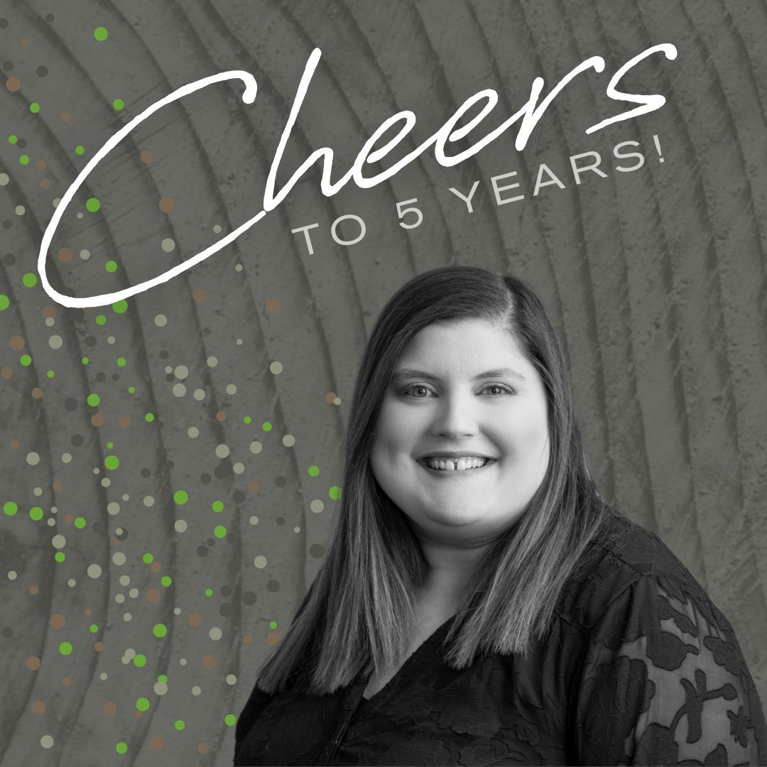 ParksideBank's tweet photo. We'd like to wish a very happy 5-year anniversary to Allison Green, Bank Operations Specialist. We are thankful for your exceptional contributions and dedication to Parkside. Thanks for all you do!

#UncommonPartner #ParksideFinancial #PFBT #PFBTSTL https://t.co/bule21y234