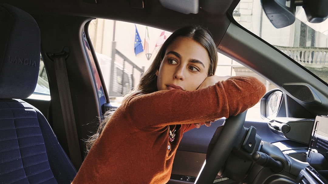 lancia_official's tweet photo. Lancia x @Grazia takes you through #MilanDesignWeek in a special edition of #GraziaTalks.
Three creators. One city.
A new way to explore design.
Foto: Marco Mezzani
Creative/Art Direction: Sara Moschini, Daniela Losini
#Lancia #NewLanciaYpsilon #DesignWeek2025 https://t.co/o0sfVS0ix7
