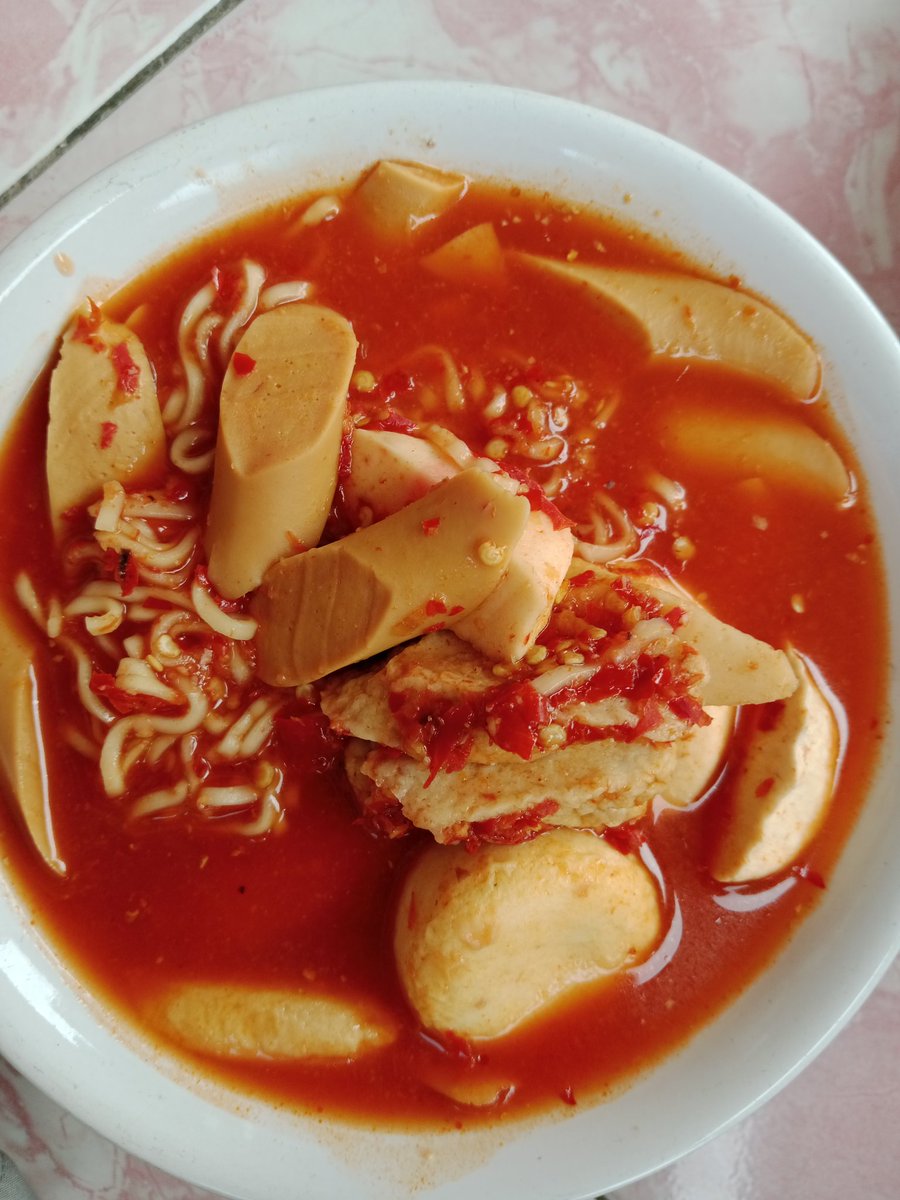ShintaDewi313's tweet photo. @FOODFESS2 seblak homemade https://t.co/AoWCxLzXZ8