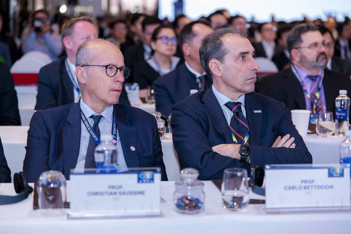 I have been invited as EAU Andrology chairman in Ho Chi Minh City, #Vietnam to perform #livesurgery in reconstructive surgery and to discuss the new insights of Peyronie’s disease. Over one thousand attendees from Asia and great scientific community.
@uroweb