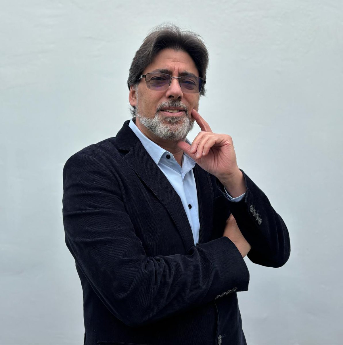 #lawfare #Jadue 
revistadefrente.cl/por-que-el-cas…   ¿Por qué el caso de Daniel Jadue es un ejemplo de lawfare? <a href="/anjulitostes/">Anjuli Tostes</a> <a href="/DanielJadueJ/">Daniel Jadue Jadue</a>