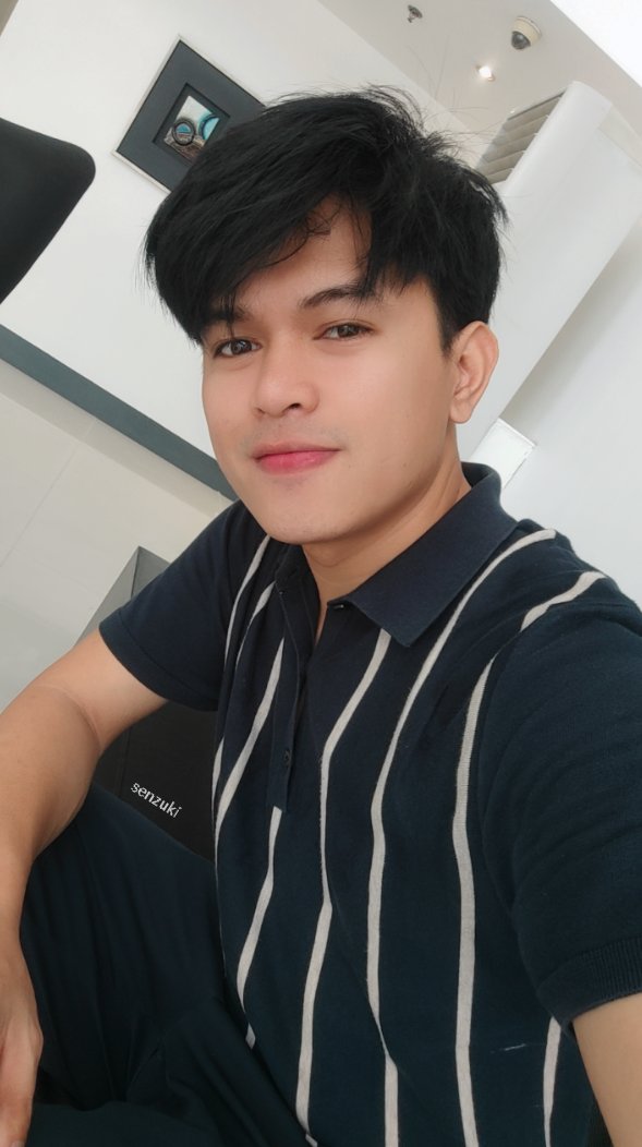 Sensei_Kazuki's tweet photo. Bagay po saken naka polo shirt?

#grwm #outfit #outfitoftheday @highlight https://t.co/nqxOWJoYek