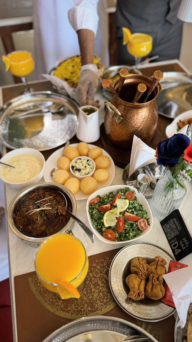 restaurant9Tab's tweet photo. تغطية اليوم لمحبين الأكل الهندي الأصيل في تبوك😍 Indian Swaad | مطعم طعم الهند 
📍 الربوة مقابل دوار الطيارة بجانب حلويات سعد الدين
 مطعم هندي أصيل يتميز بأجوائه الهادئة وديكوره الفخم وأكثر شي يميزهم أنهم يحضرون أطباقهم من مكونات بدون إضافات صناعية وبزيوت صحية 100% وبهارات هندية https://t.co/pMNMNatLT2