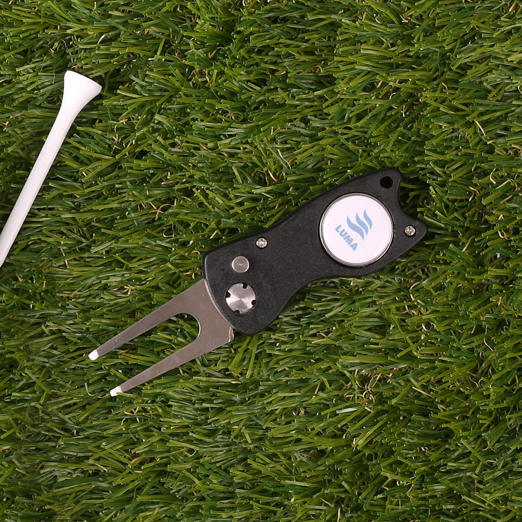 bebrandeddotca's tweet photo. ⛳ Look sharp on the course this season with custom branded golf gear! Perfect for teams, tournaments &amp; events. Polos, hats, towels &amp; more—designed for your crew. 
#CustomGolfGear #BrandedSwag #GolfSeason #ForeTheWin #SwingInStyle https://t.co/pCfBVPBjq3