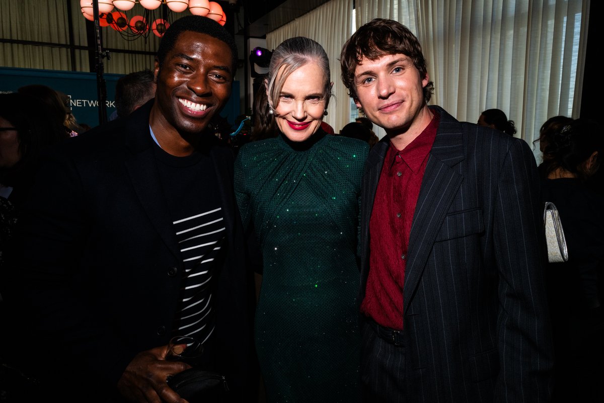 AMCsAnneRice's tweet photo. Anne Rice Universe family reunion. 🖤
#InterviewWithTheVampire #MayfairWitches #Talamasca 

📸: @landonnordeman &amp; @benhiderimages https://t.co/8gww3r0o6O