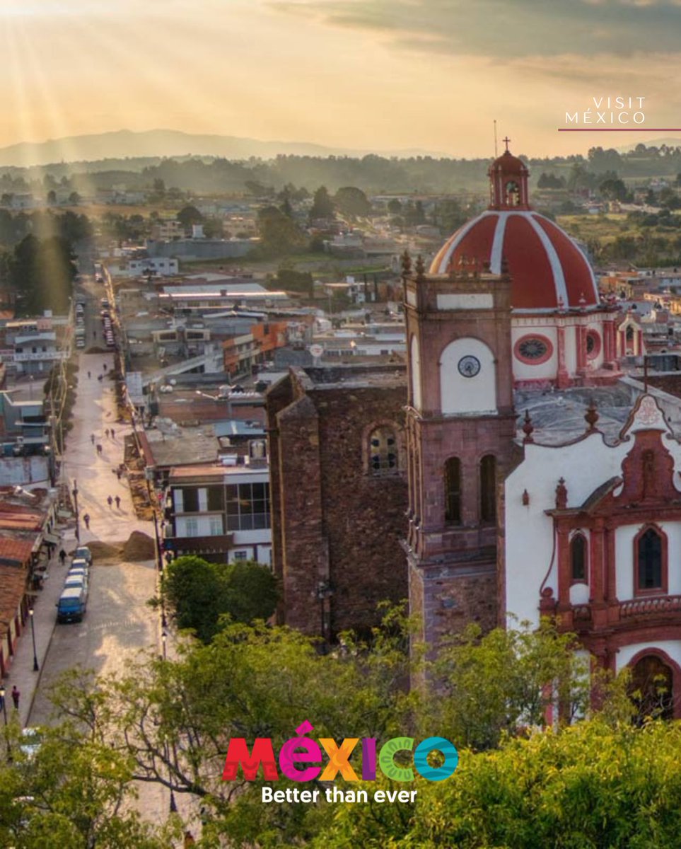 VisitMex's tweet photo. 🏰 Historia viva entre calles coloniales y sueños modernos
📍 Santiago de Querétaro, Querétaro, México

🌟 En el corazón del Bajío, Santiago de Querétaro brilla con elegancia colonial, modernidad vibrante y una historia que marcó el rumbo de todo un país. Su centro histórico, Patrimonio Mundial de la UNESCO, te envuelve con callejones empedrados, templos majestuosos y casonas llenas de encanto.

🕊️ Fue aquí donde se gestaron ideas de independencia y libertad, y donde aún se respira ese espíritu valiente entre sus museos, plazas y monumentos.

🍷 A pocos kilómetros, el arte del vino y el queso se vive en sus viñedos y haciendas, mientras que su gastronomía y hospitalidad hacen de esta ciudad un destino completo, ideal para descubrir, aprender y enamorarse.

-

🏰 Living history among colonial streets and modern dreams
📍 Santiago de Querétaro, Querétaro, Mexico

🌟 In the heart of central Mexico, Santiago de Querétaro shines with colonial elegance, vibrant modernity, and a history that helped shape the nation. Its historic center, a UNESCO World Heritage Site, enchants with cobblestone alleys, grand churches, and charming mansions.

🕊️ This is where ideas of independence and freedom took root, and that bold spirit still echoes through its museums, plazas, and historic landmarks.

🍷 Just outside the city, you’ll find vineyards and haciendas where wine and cheese are an art form. Combined with rich cuisine and warm hospitality, Querétaro is the perfect destination to explore, learn, and fall in love.

#VisitMexico #Querétaro #SantiagoDeQuerétaro #ColonialMexico #UNESCOHeritage #MexicoBetterThanEver