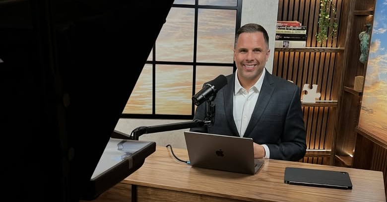 instinctmag's tweet photo. The Disturbing Allegations Against Dan Wootton for Tricking His Male Colleague https://t.co/hxre9FVfkT #DanWootton #Nudes #sexuallyexplicit #Catfish https://t.co/oaFg9iwSfk
