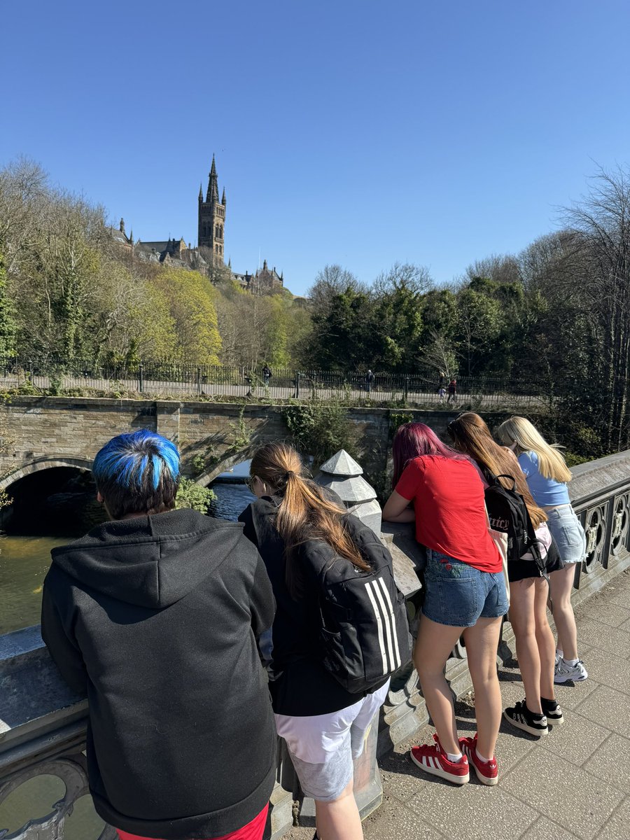 Amy Enable tweet media