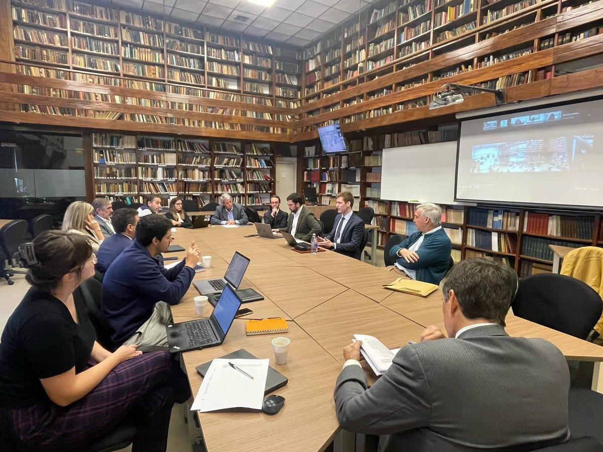 Jeronimo Lau Alberdi (@jlaualberdi) on Twitter photo My sincere thanks to my colleagues at <a href="/AustralDerecho/">Austral Derecho</a> and <a href="/EGobiernoUA/">Escuela de Gobierno Universidad Austral</a> for their insightful feedback and thoughtful comments on my research. To be part of the academic community is to engage with generous individuals who freely offer their time and knowledge. My sincere thanks to my colleagues at <a href="/AustralDerecho/">Austral Derecho</a> and <a href="/EGobiernoUA/">Escuela de Gobierno Universidad Austral</a> for their insightful feedback and thoughtful comments on my research. To be part of the academic community is to engage with generous individuals who freely offer their time and knowledge.