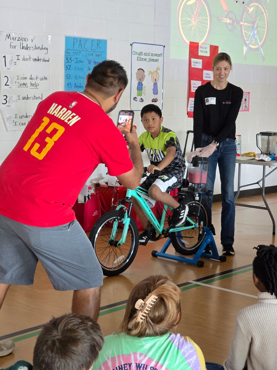 <a href="/OakRidgeCISD/">Oak Ridge Elementary, Conroe ISD</a>  students enjoyed engaging lessons on healthy eating, thanks to <a href="/MCFoodBankTX/">Montgomery County Food Bank</a> ! Love this community partnership! 🥕🍎 #cisdmoves