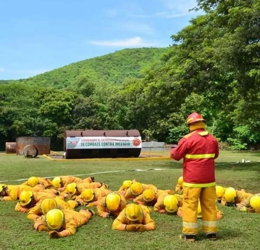 Únete a nuestro grupo de Facebook Seguridad, Salud, Ambiente, Higiene y Emergencias.
 facebook.com/groups/7270750…