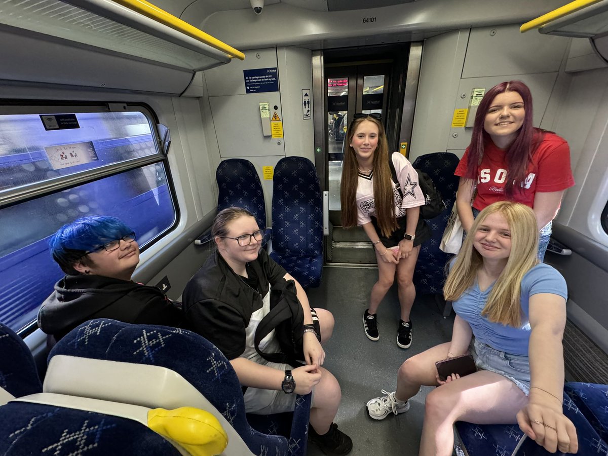 Amy Enable tweet media