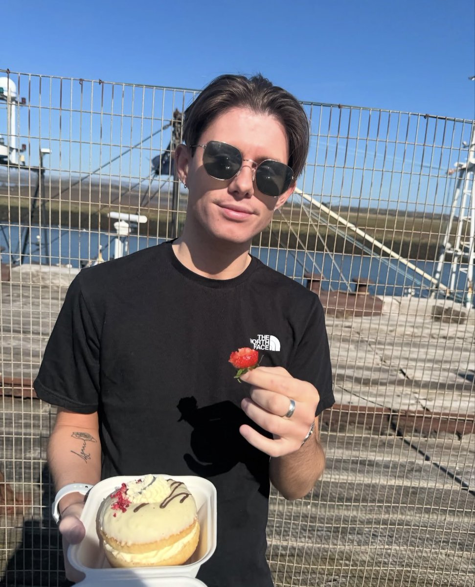 logxncxufield98's tweet photo. 🙂‍↕️☀️ https://t.co/KUmXVsq8lh