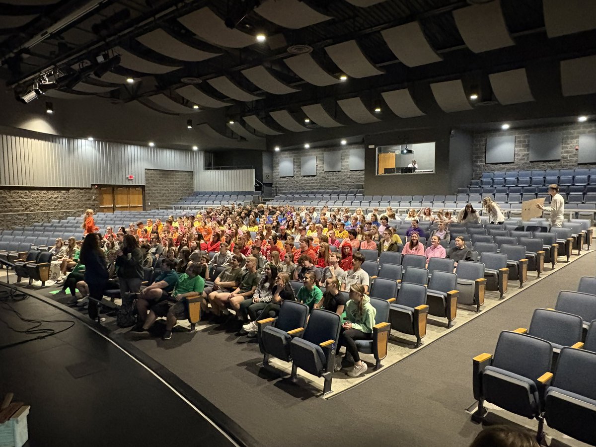 R7principal's tweet photo. JHS Fly Up Day was a success! We can’t wait to welcome the C/O 2029 on a full time basis at JHS! THANK YOU to our STUCO/Leadership teams for making this another successful event! #JayUp https://t.co/pQWKnmHu9F