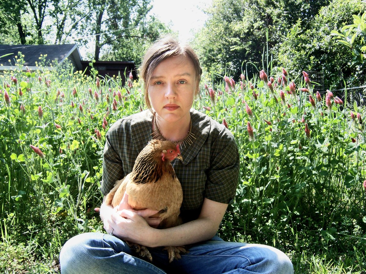 Join us TOMORROW at 2pm for our Inside the Writers House with Julia Liz Elliot!

More info here:
ow.ly/tjcs50VwMye