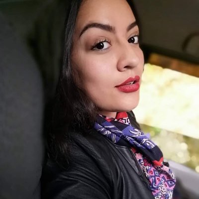 AssMichl's tweet photo. https://t.co/uZWEfd7j6O

A solas los besos son en la boca 👄 

Ahh me encanta esta canción 🎧🎶 https://t.co/87p9zRyGOO