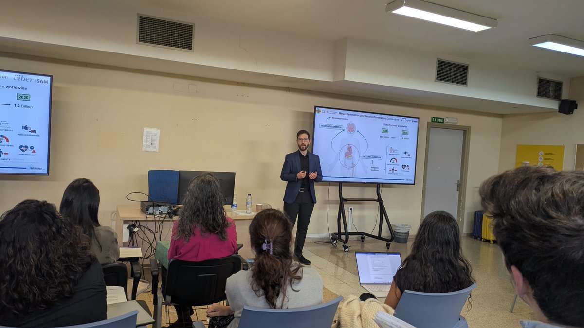 Hector_Canneque's tweet photo. @BidaFarma @SociedadSeedo Fantástica jornada del XI laboratorio de ideas CIBERSAM con grandes ponencias y proyectos. 
Estoy muy agradecido de haber podido mostrar los avances de mi tesis doctoral y compartir inquietudes y conocimiento.

#LaboratoriodeideasCIBERSAM
@CIBER_SAM @CIBER_ISCIII https://t.co/ex86aVr85h