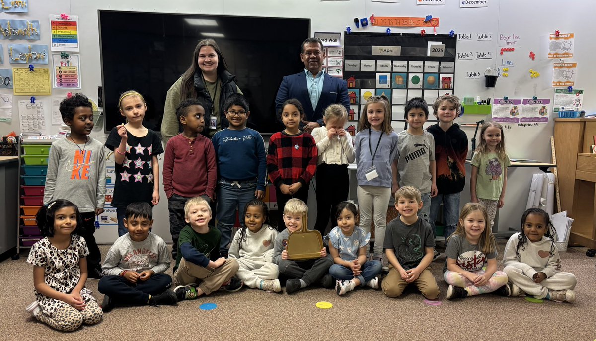 johnnystem's tweet photo. Congratulations to Mrs. Wells/Hadler KG class for winning the Golden Dust Pan Award!  The award is given to the best class exhibiting “Panther Pride” by having the cleanest classroom and helping our school look great. 👍🏽 https://t.co/MrnmAsLW9x