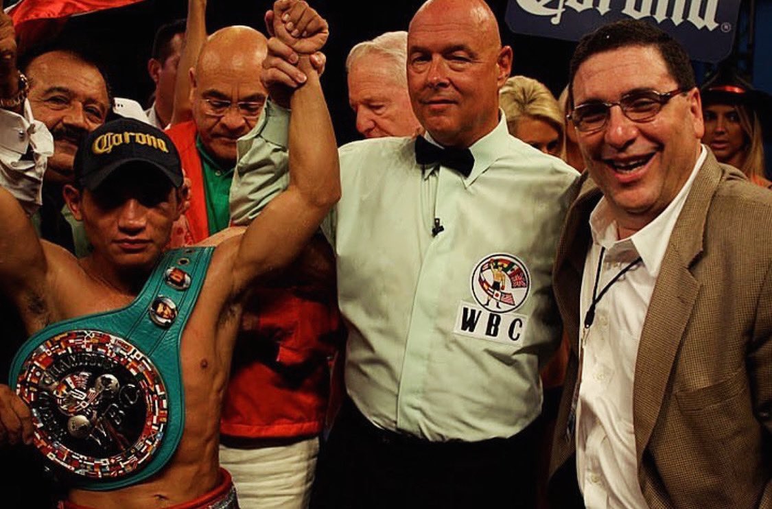 BannerBoxing's tweet image. An awesome #throwback from the Banner vault! @wbcboxing 💯🥇 #BannerBoxing #Boxing #ThrowbackThursday #Tbt #Classic