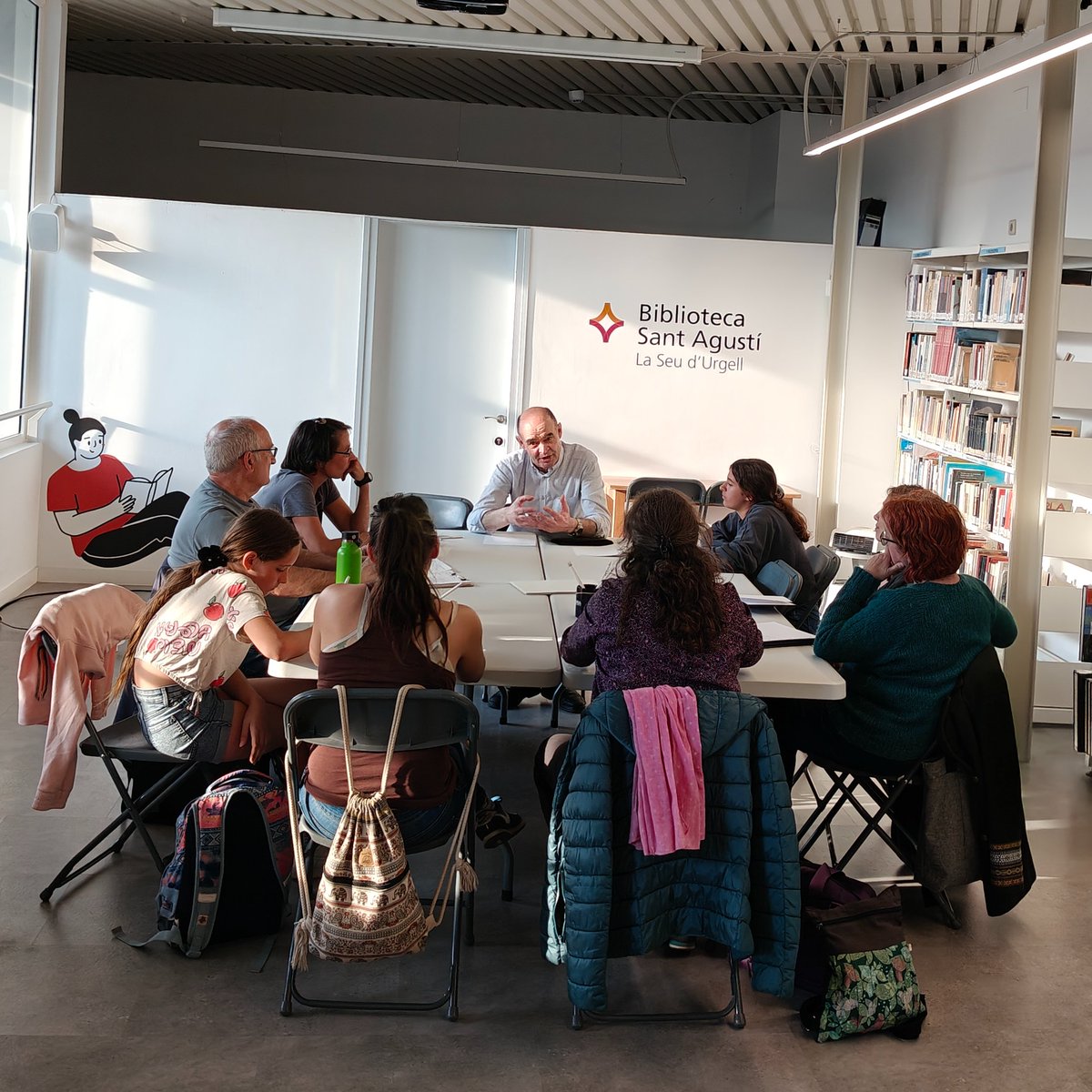 BiblioSeuUrgell's tweet photo. Darrera sessió del "Taller d'escriptura creativa" amb Isidre Domenjó ✍
#escripturacreativa #escriptura #contes #contesinfantils #taller #tallerescriptura #tallerescripturacreativa #llegir #escriure #quèfemalesbiblios @ajlaseu #culturalaseu @bibliotequeslle @bibliotequescat https://t.co/XOAqQgmmxY