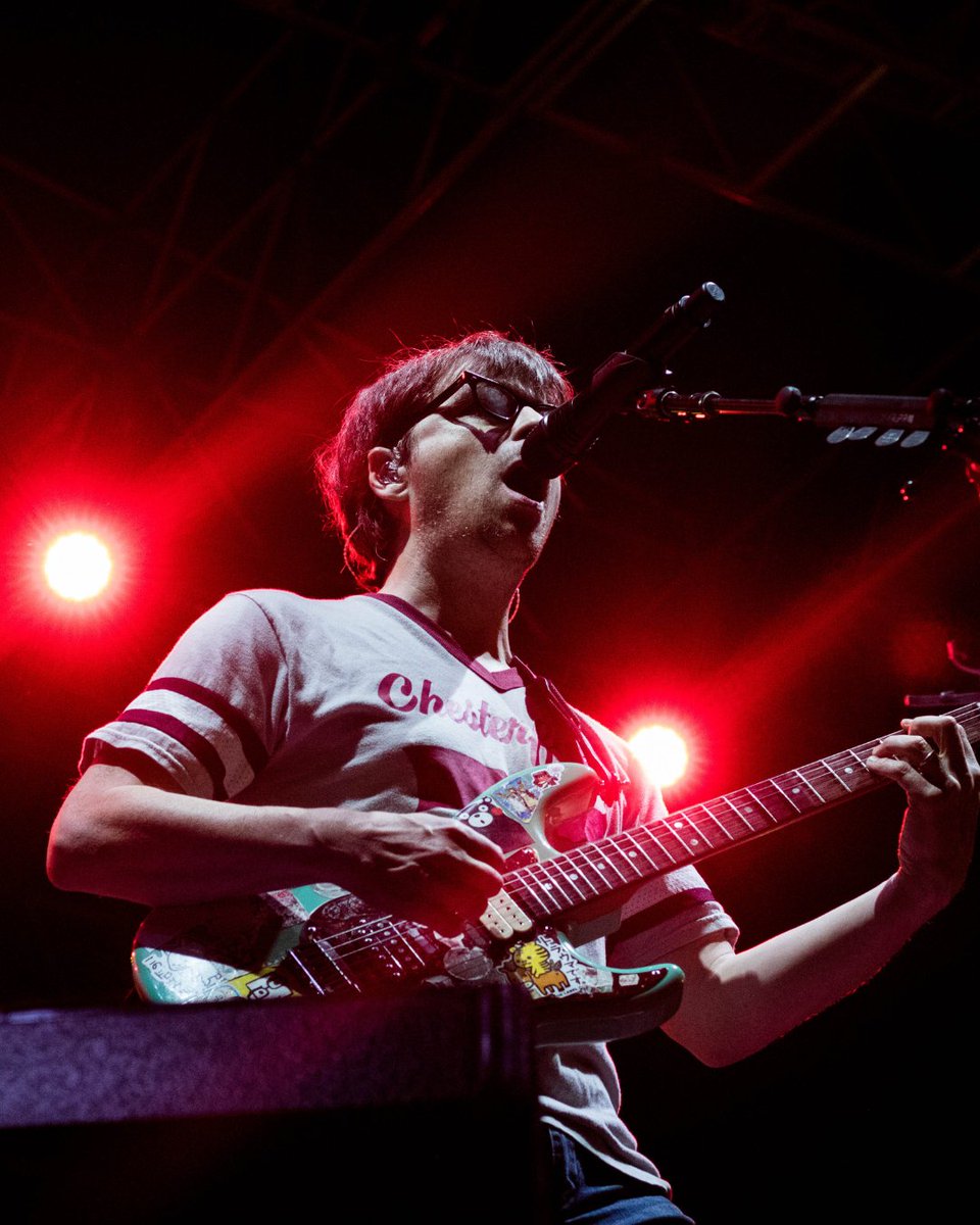 Throwback Thursday! Remember this epic performance by <a href="/weezer/">weezer</a> at Maha Festival 2018?!

📷 <a href="/jmhynek/">Jodean M Hynek</a>.photos 

#ThrowbackThursday #Maha2018 #MahaFestival #Weezer