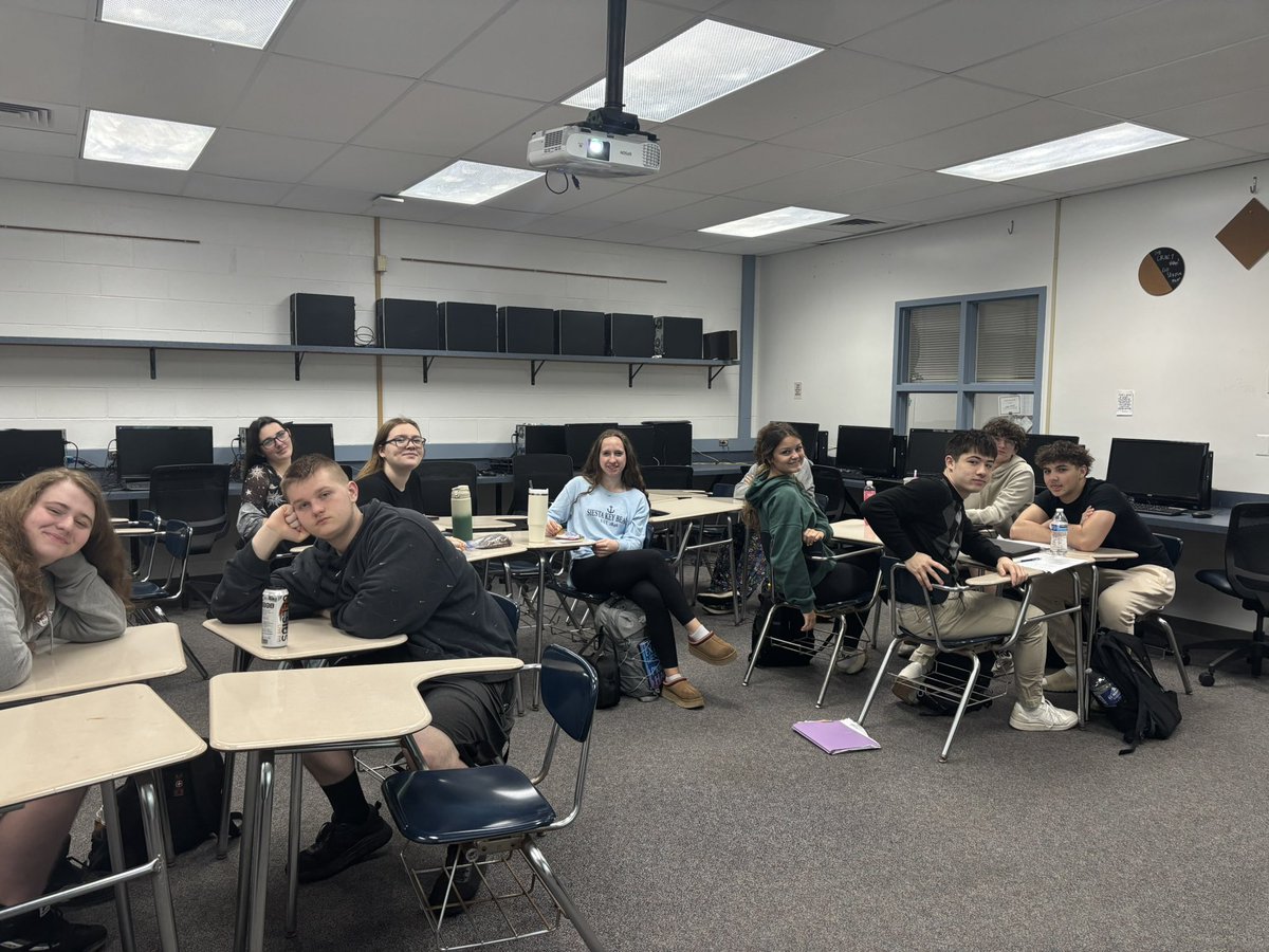 Mrs_Stickel's tweet photo. So I took this picture of #Advisory121 on their last Thursday together. Then our @7Mindsets lesson had me in tears. I am not OK with this group graduating on May 9! @KFHS_East, you might need tissues at the podium for me. https://t.co/MzAgvyXPbR