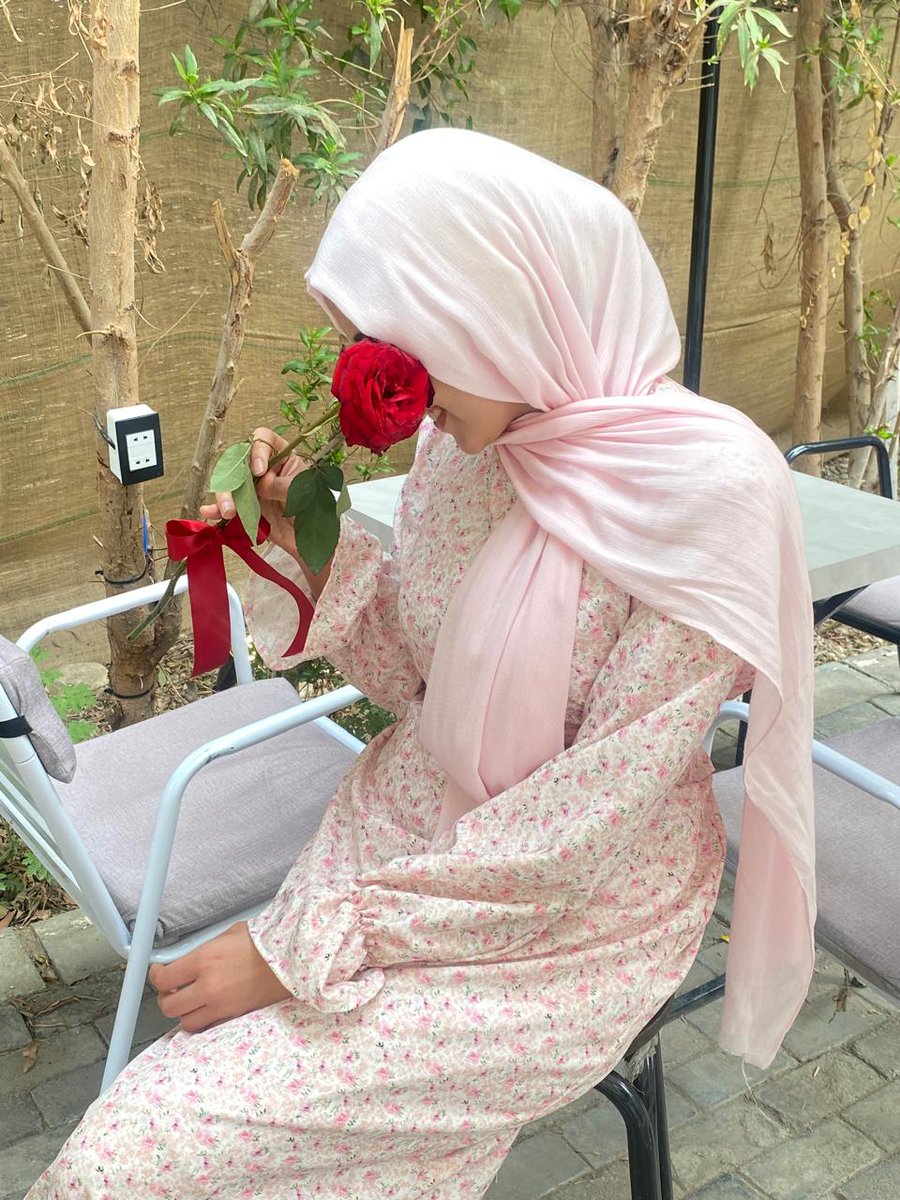 ليه مينفعش نلبس بينك كل يوم 🎀