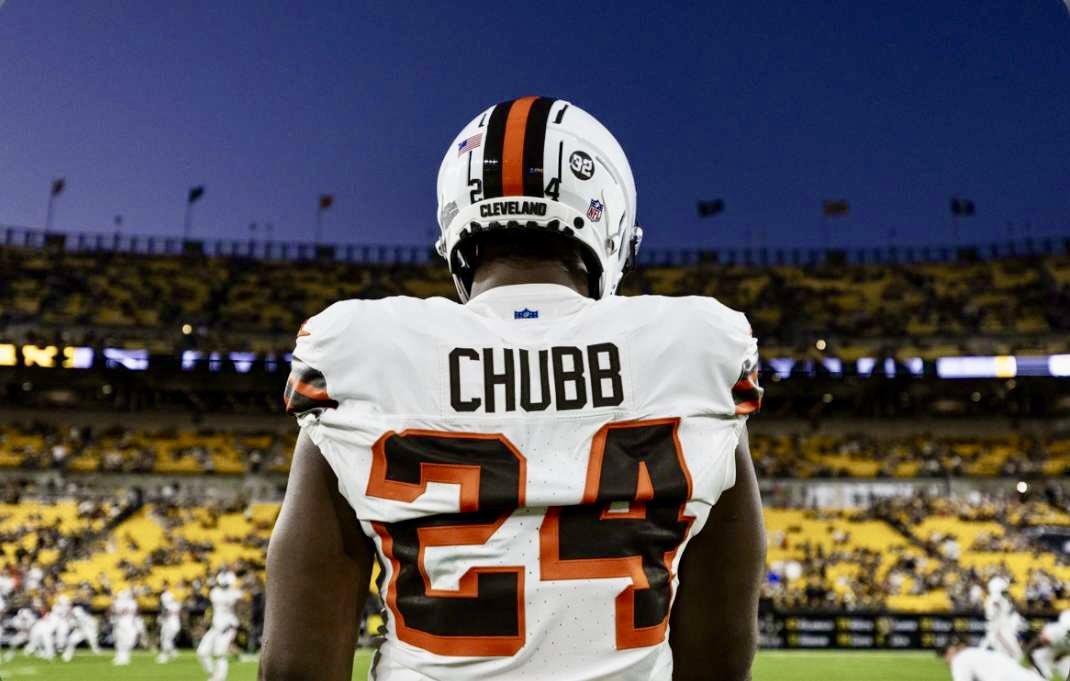 BrownsTailgate's tweet photo. Man resign Chubb already.
#Nickchubb #browns #cle https://t.co/LLelm8fICC