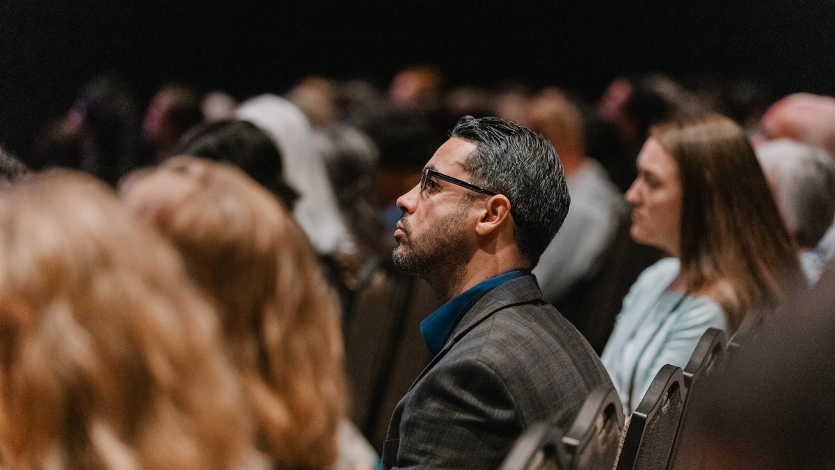 Ligonier's tweet photo. We’ve enjoyed the first two messages from #LigCon 2025 in Orlando, and we’re looking forward to more teaching this afternoon from Sinclair Ferguson and Ken Jones.

Join the livestream today through Saturday to watch every session live.

https://t.co/aQQOA5ndDW https://t.co/2N1vNOW7FV