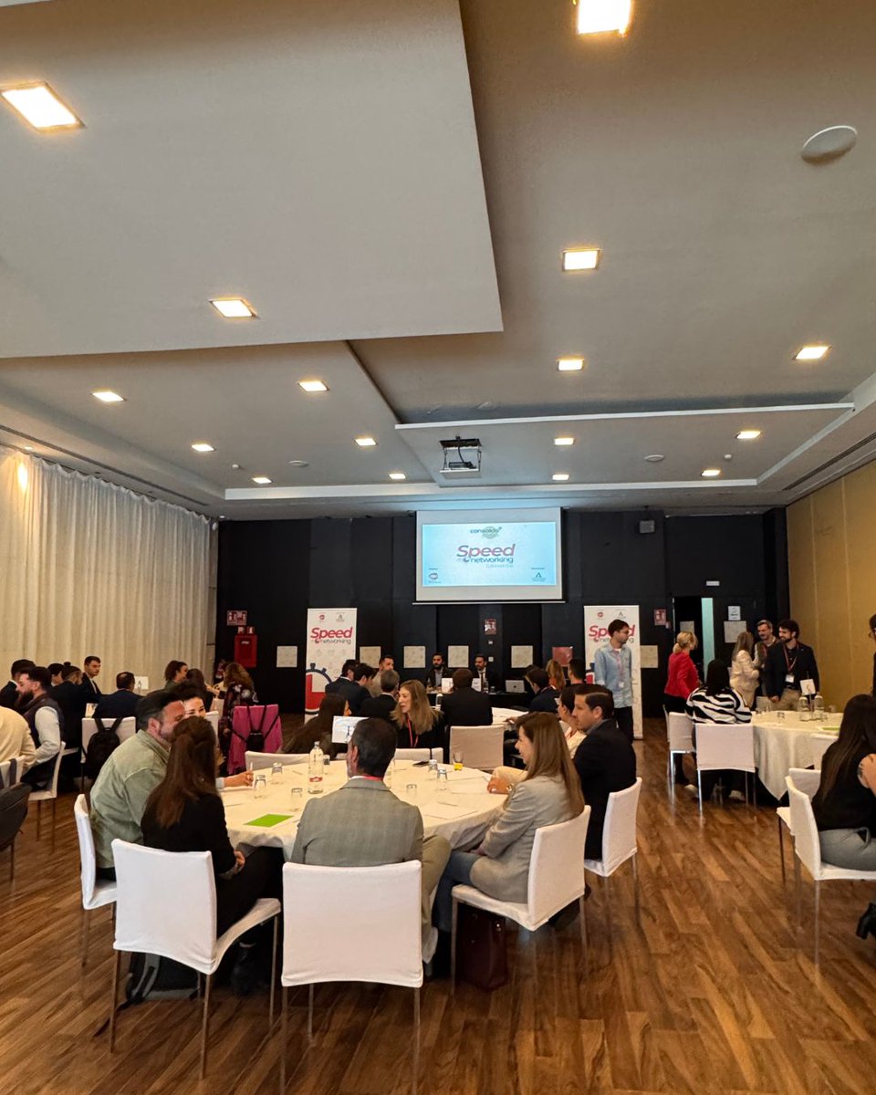 AJE ANDALUCIA (@aje_andalucia) on Twitter photo Esta mañana más de 80 empresarios/as procedentes de diferentes sectores se han reunido en la 2ª edición del Speed Networking en #Granada de la mano de <a href="/UniversidadAnd/">Consejería Universidad, Investigación e Innovación</a> <a href="/felixalmagro/">Felix Almagro</a> y con la participación del coach <a href="/CoachJorgeBlanc/">Jorge Blanco Estañ</a> Esta mañana más de 80 empresarios/as procedentes de diferentes sectores se han reunido en la 2ª edición del Speed Networking en #Granada de la mano de <a href="/UniversidadAnd/">Consejería Universidad, Investigación e Innovación</a> <a href="/felixalmagro/">Felix Almagro</a> y con la participación del coach <a href="/CoachJorgeBlanc/">Jorge Blanco Estañ</a>