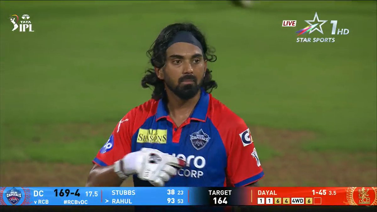justis_things9's tweet photo. KL - ye mera ground hai me is ground ka KL Rahul 🔥🔥🔥🙆
KL Master class 🔥🔥🔥🔥
#RCBvDC 
KL silence 🤫 Rcbian home ground 
Goinka crying in the corner 🤣🤣
#KLRahul https://t.co/OLszScvBGI