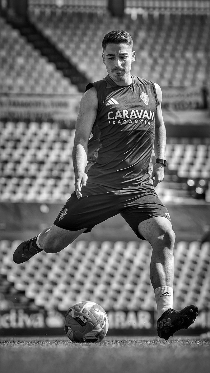 tonimoya8's tweet photo. ⚽️🦁💙 @RealZaragoza 

🔜🔜🔜 #RealZaragozaEibar https://t.co/jXcRPKXSnN