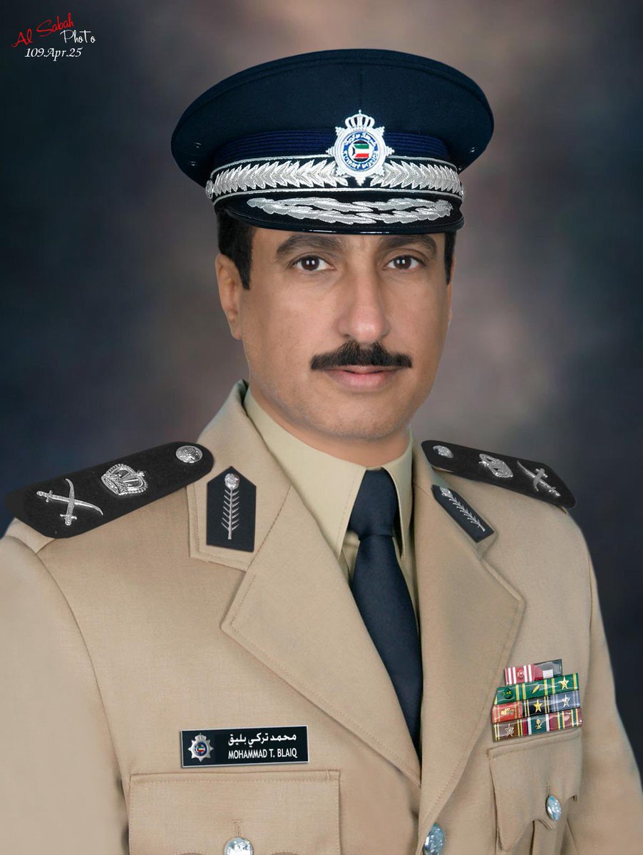 l99j__'s tweet photo. حمدلله الذي بنعمته تتم الصالحات 

تم بحمد الله تقاعد والدي 

اللواء . محمد تركي بليق 

كفيت ووفيت ي القائد ❤️ https://t.co/pvCBkxNN3r
