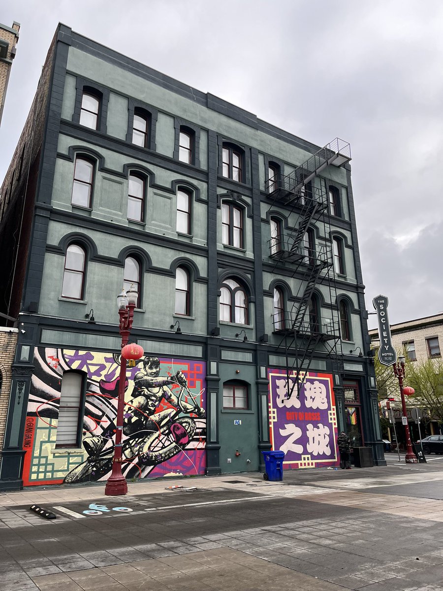 izzyneel42's tweet photo. Had a great time presenting at #ASPET2025 in Portland! I was honored to receive a travel award to attend and share my research on how cholesterol modulates D2 dopamine receptor function. And of course—can’t forget the always-fun @CatecholSociety dinner! https://t.co/dpkWiEI0ba